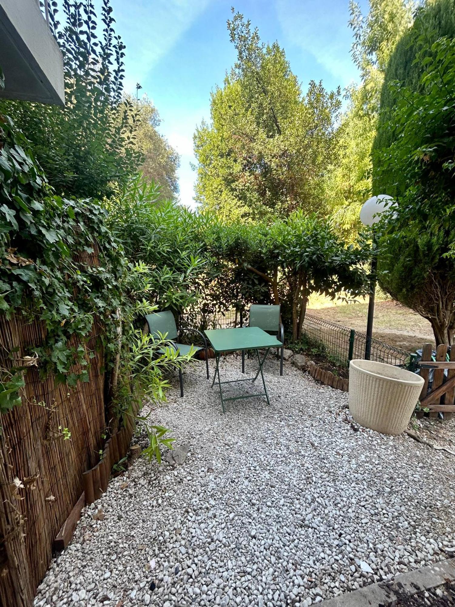 Charmant Studio Avec Jardin Antibes Esterno foto
